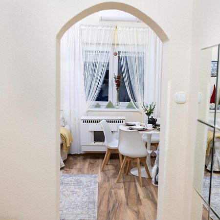 Sunhill Apartment Next To The Buda Castle Будапеща Екстериор снимка